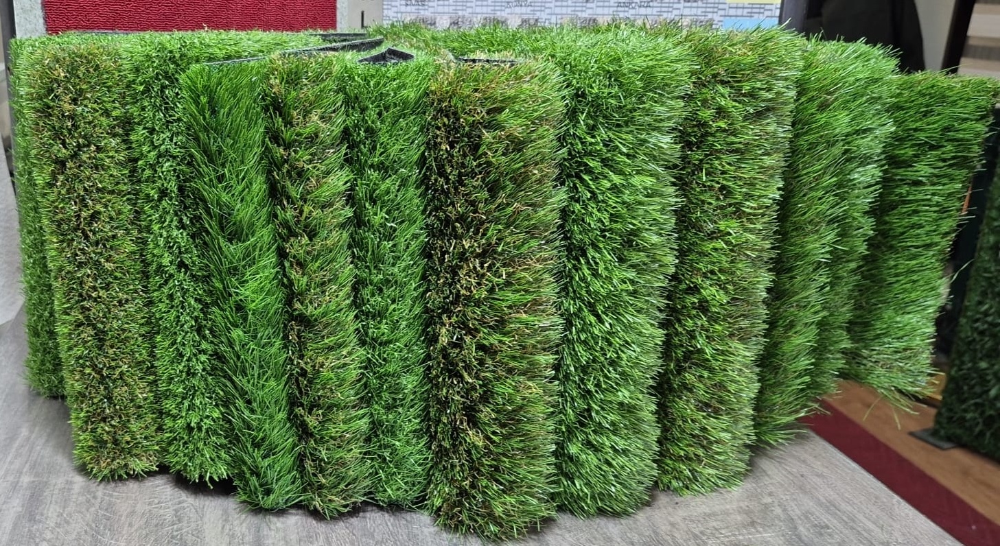 Çim Halı - Yapay Çim Halısı - Yoğun Fiber - 20mm / 30mm / 40mm Yığın Yüksekliği İstanbul İkitelli toptan fiyatları Çim Halı - Yapay Çim Halısı Yoğun Fiber - 20mm / 30mm / 40mm Yığın Yüksekliği - İstanbul İkitelli İstoç Açık Yeşil